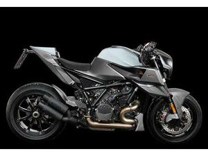 KTM BRABUS 1300 R 1/145