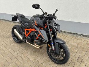 KTM KTM 1390 SUPER DUKE R