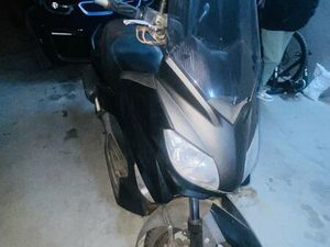 YAMAHA X MAX 125 ALCABIDECHE