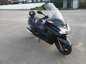 MOTA YAMAHA MAJESTY 400 SESIMBRA