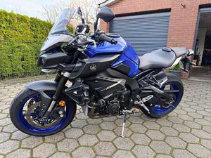 YAMAHA MT-10