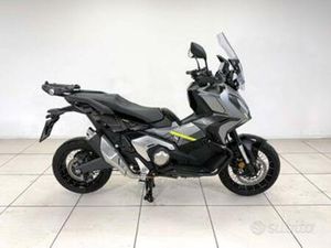 HONDA X-ADV 750 DCT