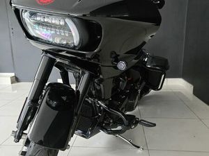 HARLEY-DAVIDSON TOURING ROAD GLIDE