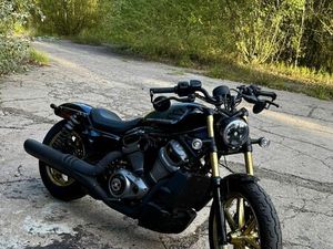 HARLEY-DAVIDSON SPORTSTER NIGHTSTER 975