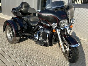 HARLEY-DAVIDSON TRI GLIDE