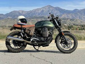 MOTO GUZZI V7 STONE - CAFE RACER
