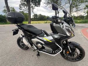 HONDA X-ADV 750 SPECIAL EDITION