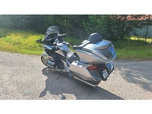 HONDA GOLDWING DCT