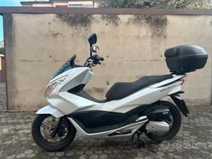 HONDA PCX 150 COME NUOVA