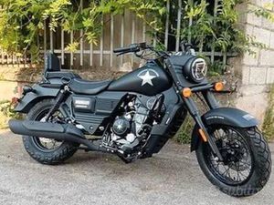 UM RENEGADE COMMANDO 300 MOTORE A LIQUIDO