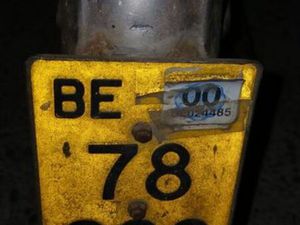 PONY 503 GTX KAT, ÜBER 40 JAHRE ALT MIT AUSWEIS