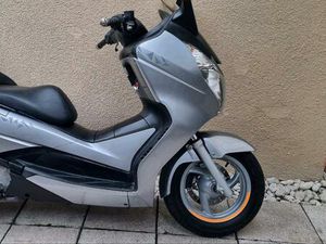 HONDA 125 S-WING *TÜV+REIFEN+BREMSEN NEU *FES JF12 ROLLER W FORZA