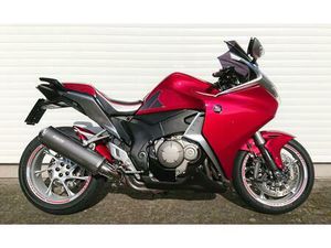 HONDA VFR1200 IM BESTZUSTAND, WENIG KM + BOS, YSS, STAHLFLEX UVM.