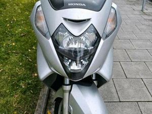 HONDA SILVERWING 600