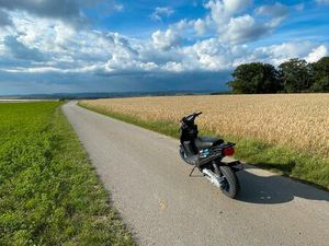 MOTORROLLER YAMAHA BOOSTER CHINA KOPIE 75 KM/H