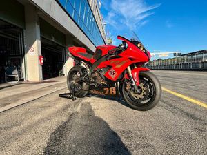YAMAHA R1 RN12 SUPERSPORTLER ROT RENNSTRECKE