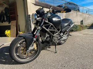 DUCATI MONSTER 900