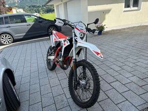 RR50 SPORT ENDURO