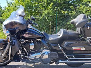 HARLEY-DAVIDSON ELECTRA GLIDE CLASSIC