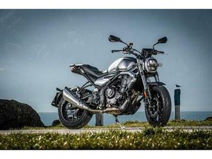 VOGE 500 AC, EZ:03/24, KM 6.000, TÜV NEU, GARANTIE