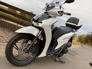 HONDA SH 125 I WINDSCHILD TOP CASE KEYLESSGO