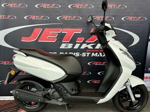 PEUGEOT KISBEE 50 4T 2023 50 CM3 | SCOOTER | 3 095 KM | BLANC | 83120 STE MAXIME