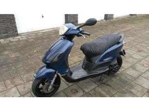 PIAGGIO FLY 2013 — SCOOTERS | PIAGGIO — MARKTPLAATS