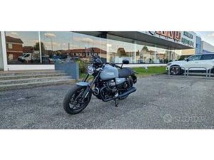 MOTO GUZZI V7 SPORT AZIENDALE