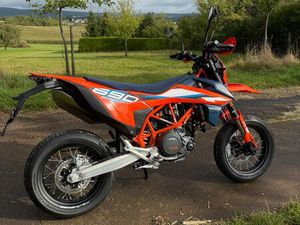 KTM SMC R 690