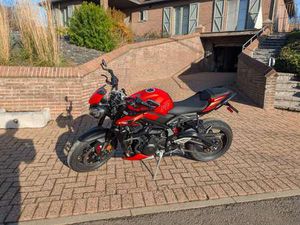 STREET TRIPLE 765 R (A2)