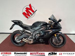 YAMAHA YZF-R6 INKL. TÜV & SERVICE NEU!