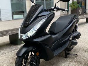 HONDA PCX 125 COMME NEUF – 48 KM – GARANTIE CONSTRUCTEUR