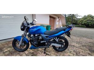 MOTO KAWASAKI ZR-7 A2