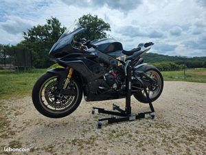 RSV4 1100 FACTORY + CG