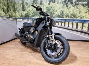 QJMOTO SRV 600 V4 MY25 / NEUVE / GARANTIE 3 ANS CONSTRUCTEUR / 135 EUROS - MOIS EN LOA / LIVRAISON FRANCE