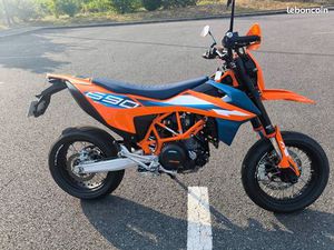 690 KTM SMCR 2024 2000KM