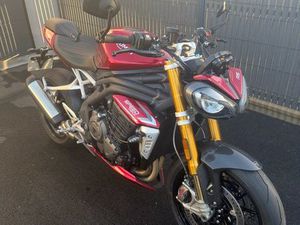 SPEED TRIPLE 1200 RS