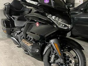 HONDA GL 1800 GOLDWING TOURING DCT FULL BLACK ÉDITION 2023