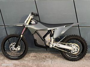 STARK VARG FUTURE 2023 - BATTERIE NEUVE 1 AN (150/MOIS)