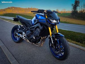 YAMAHA MT-09 SP AKRAPOVIC