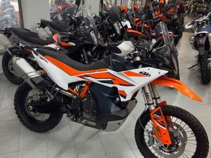 KTM 890 ADVENTURE R, 23 MODEL + TECHPACK 77KW 77 KW A2