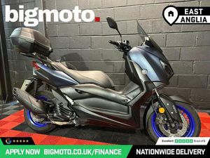 YAMAHA XMAX 125