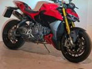 DUCATI STREETFIGHTER V2 S