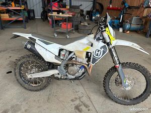 MOTO HUSQVARNA 350