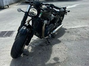 TRIUMPH BONEVILLE BOBBER