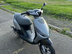 SCOOTER PIAGGIO ZIP 2T
