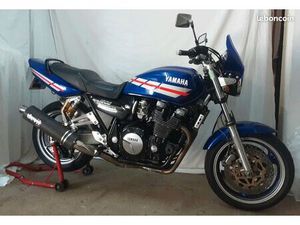 YAMAHA 1200 XJR SP CHRISTIAN SARRON