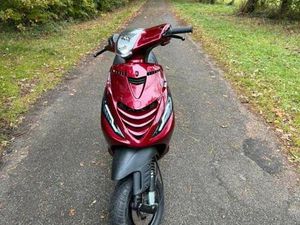 ② PIAGGIO ZIP 172 A1