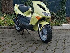 APRILIA SR 50 STEALTH LC AUS ERSTER HAND