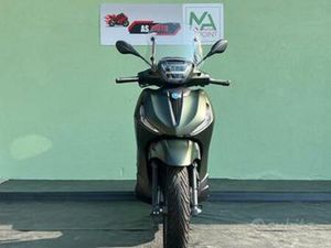 PIAGGIO BEVERLY 400 - 2025 IN FORMULA 50%